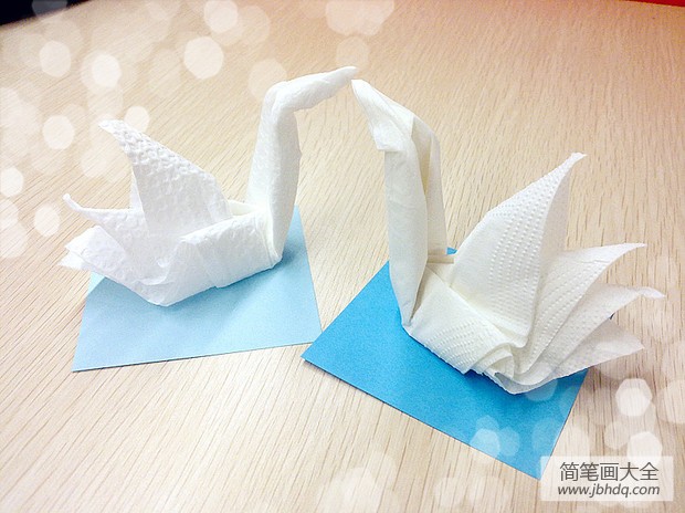 用餐巾纸折纸天鹅的折法介绍