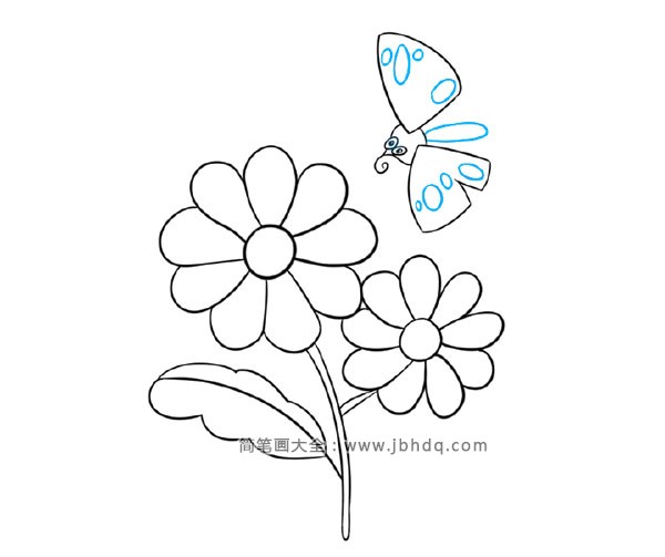 6.画蝴蝶的身体，在翅膀扇上加上花纹