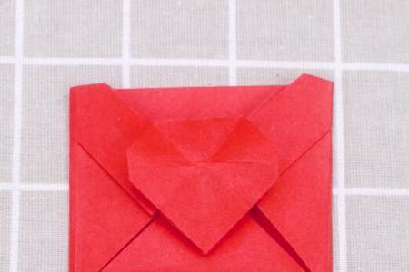 折纸立体的爱心信封