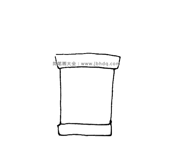 第二步：在长方形上下，分别画上一个稍长的长方形增加啤酒杯的层次。
