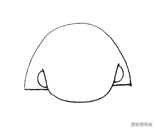 第二步：在下面的半圆旁边画上两个半圆的耳朵，以及画上一条横线连接两个半圆。