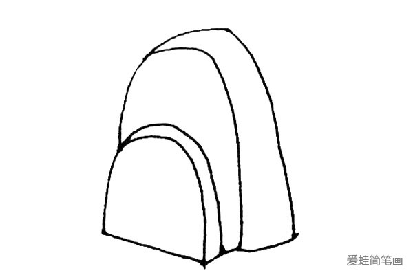 第三步：在拱门的后面，用同样的方法，画上一个更大的拱门，也要加上厚度。