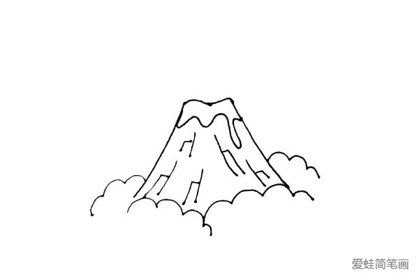 第五步：山体上，画上一些扭曲的“h”，向左或者向右来表示山体的岩石