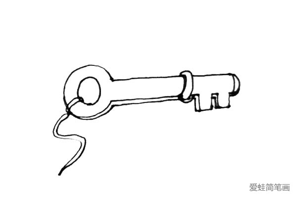 第六步：钥匙环一端画上一根弯曲的绳子。