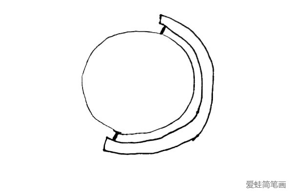 第三步：自黑线起，再画上两条半圆的曲线，连接起来。