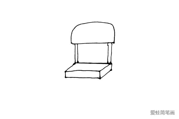 第三步：接着在两条竖线上方画上一条横线，再画上一个半圆，椅子的靠背就画好了。