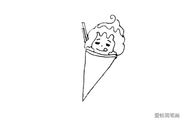 第四步：画上冰淇淋小人可爱的表情，八字眉毛和笑眯眯的眼睛是她的特点。