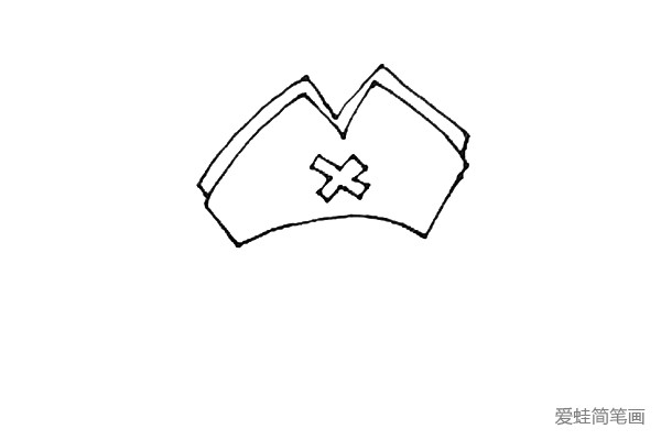 第三步：接着再画上一层“M”的线条，并在帽子里面画上“X”的符号。