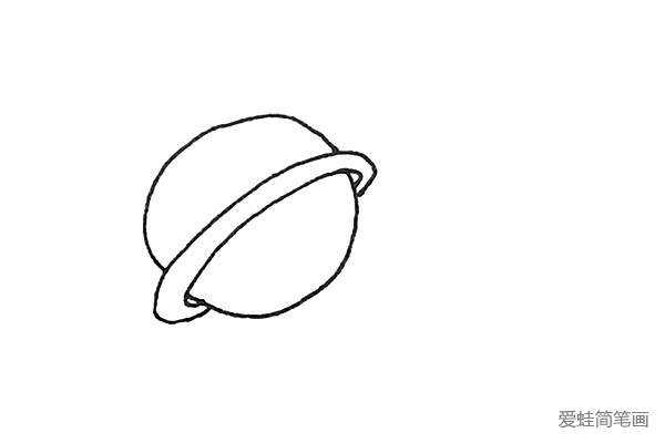 第四步：上面，再画上一个半圆形成星球的外形。