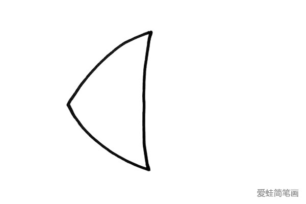 1.热带鱼的身体是一个大大的三角形，三角形的线条稍微带点弧度，要注意表现出来。