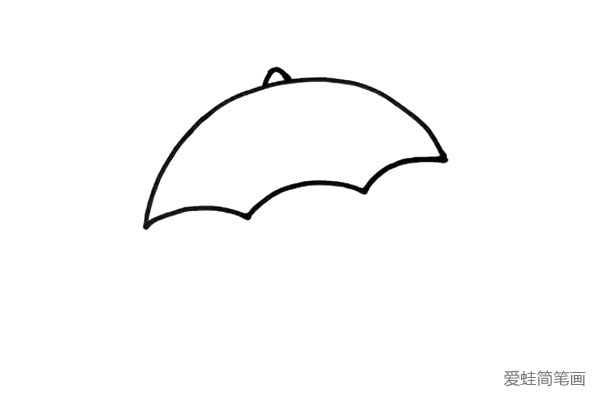 2.再用三根短弧线，把伞面的部分画完整。