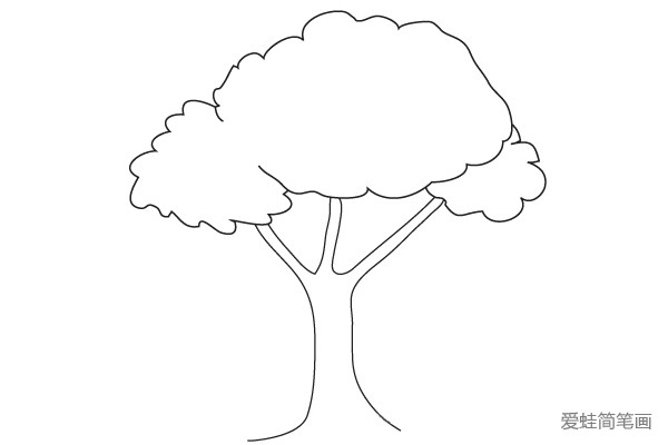 4.在另外两颗树枝上分别也画上树叶，注意重叠和遮挡的部分。