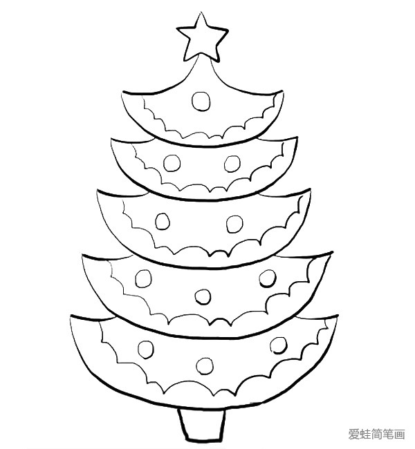 5.画出圣诞树的树干。