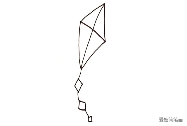 3.画出风筝长长的尾巴。