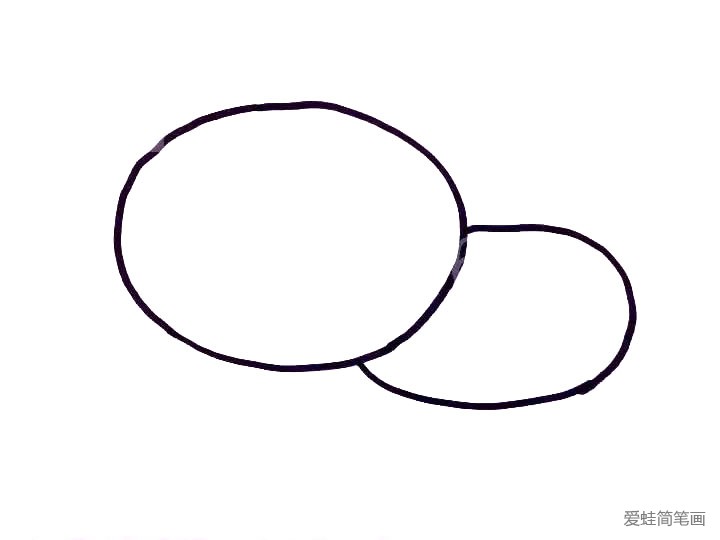 2.接着在大圆圈的右边画一个叠在下面的稍微小点的椭圆。