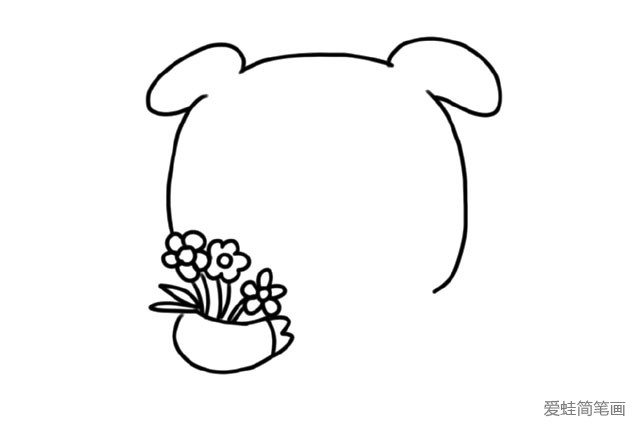 2.画出小猪的一只手， 小猪的手里还捧着几朵鲜花。