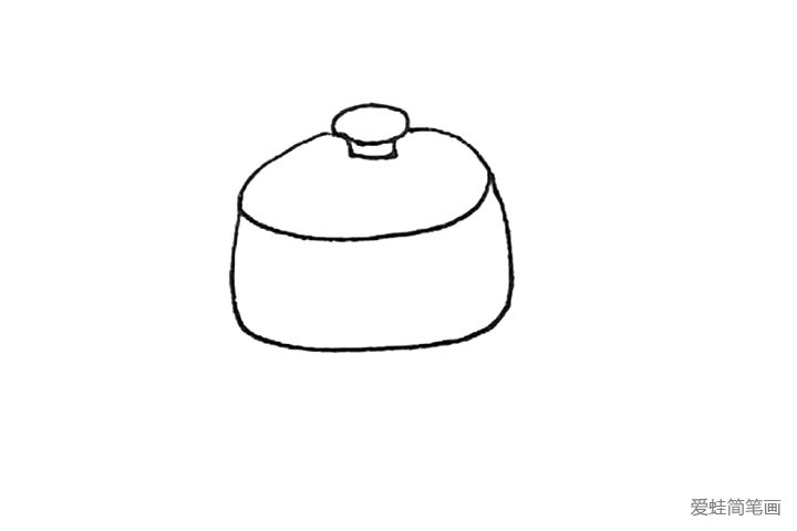 第三步：下面，再画上一个偏方的弧线作为锅的下半部分。
