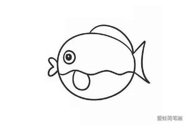 8.靠着分割线在眼睛右下方的位置画一片小鱼鳍。