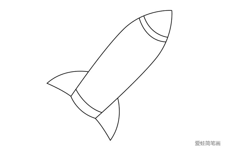 3.画出火箭尾翼。