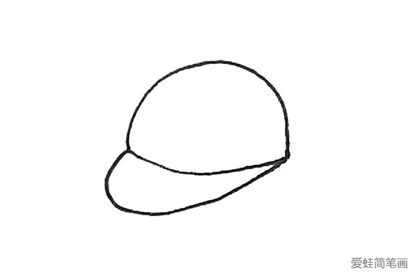 2.前面，再用一条弧线画出帽檐的感觉。