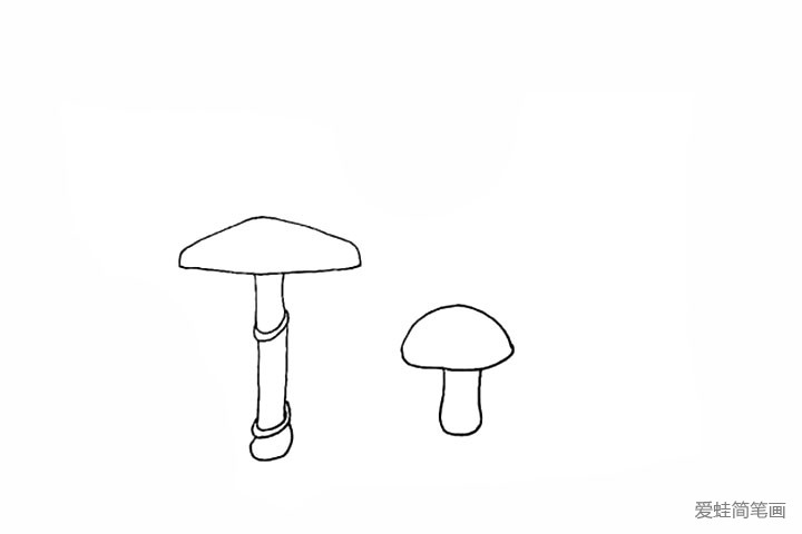 4.接着在画出第二颗小小的蘑菇。