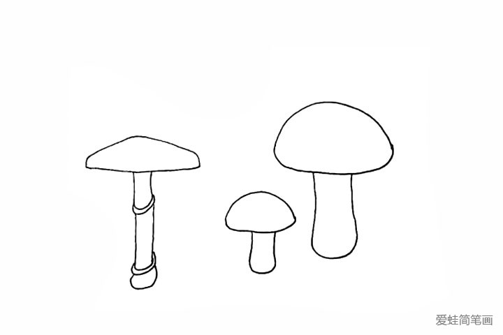 5.再画出一颗略大点的蘑菇。