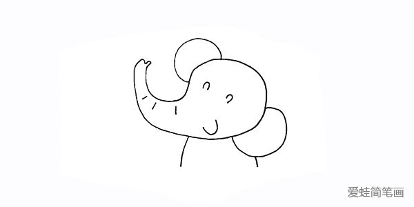 6.在头部下方画出大象的身体部分。