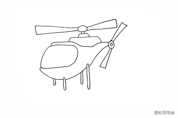 8.然后画出直升机的两片尾桨。