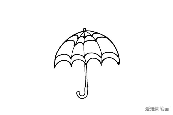 6.用线条勾勒出雨伞的花纹部分。