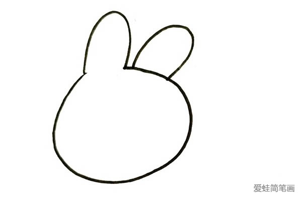 趴着的小兔子怎么画