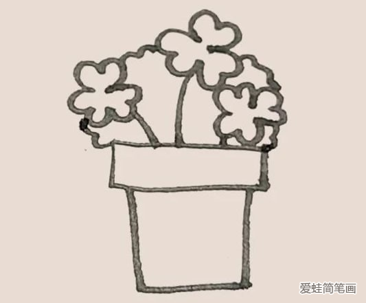三叶草盆栽简笔画