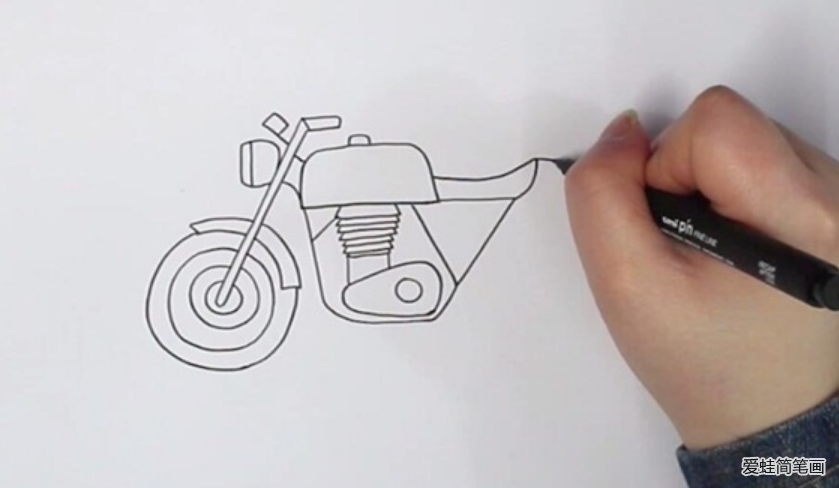 摩托车简笔画简单一点